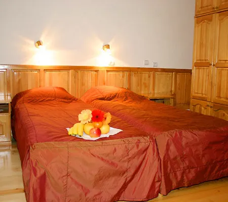 Отель Donchev 3*